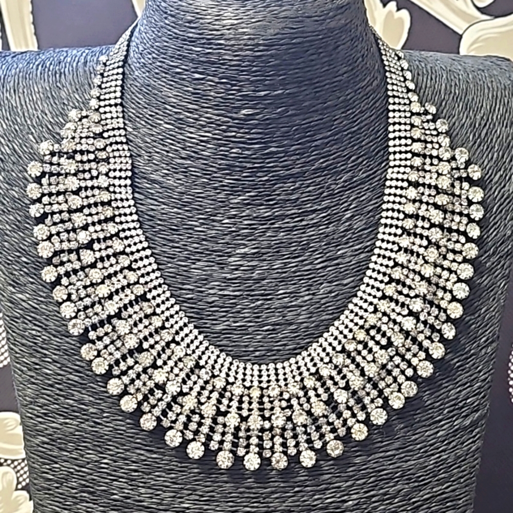 Aldo crystal necklace, dark silver bib necklace